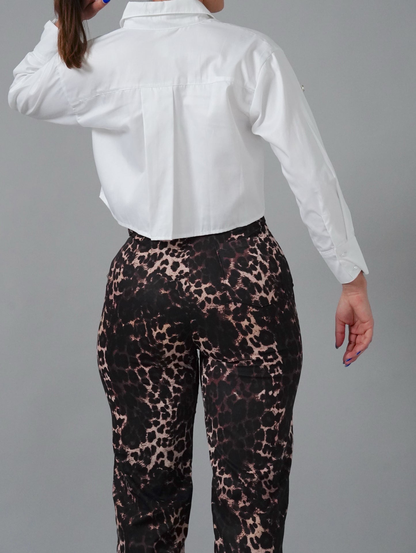 MURANIA WHITE