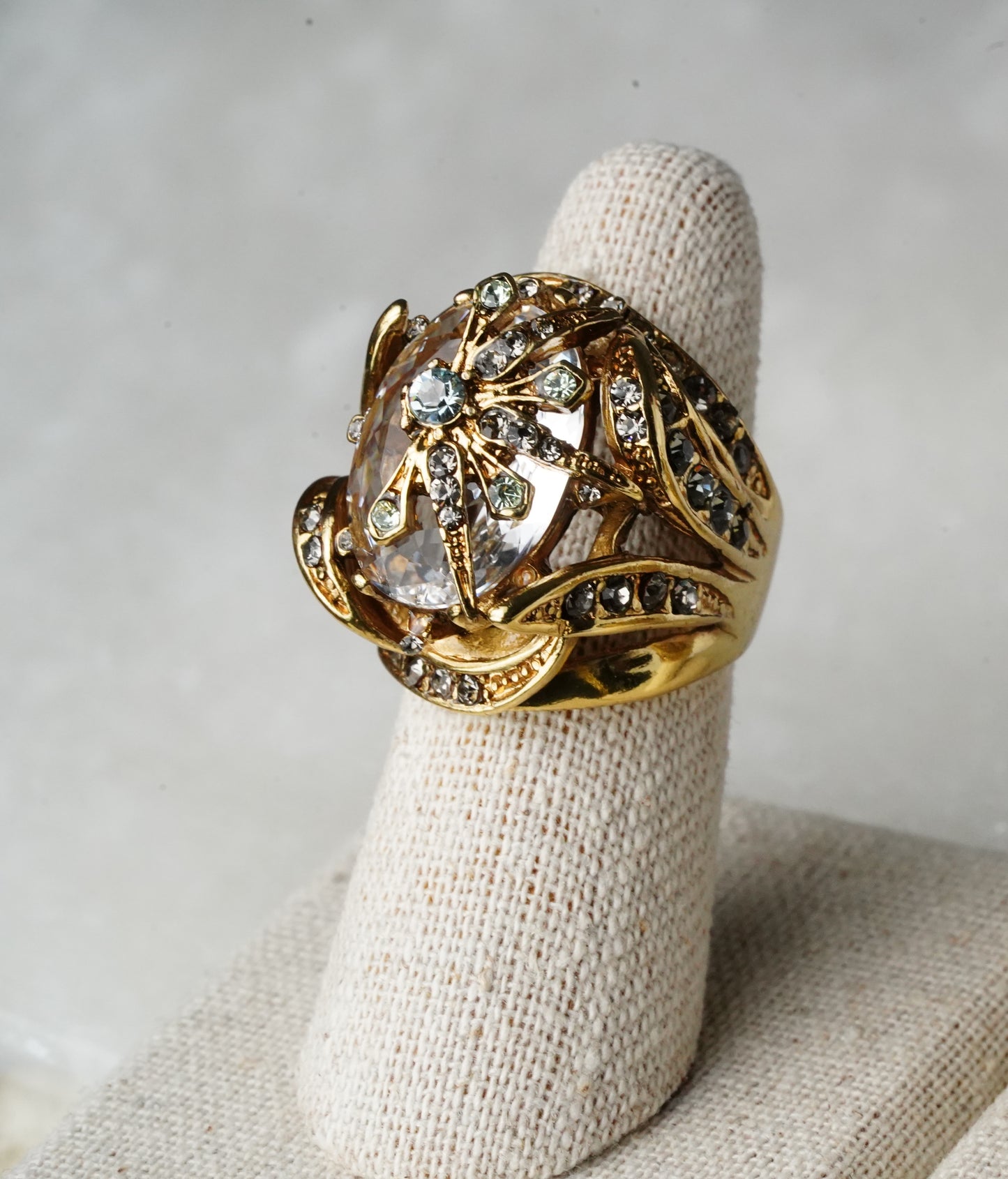 GOLDEN RING WITH CLEAR CRYSTAL 10513