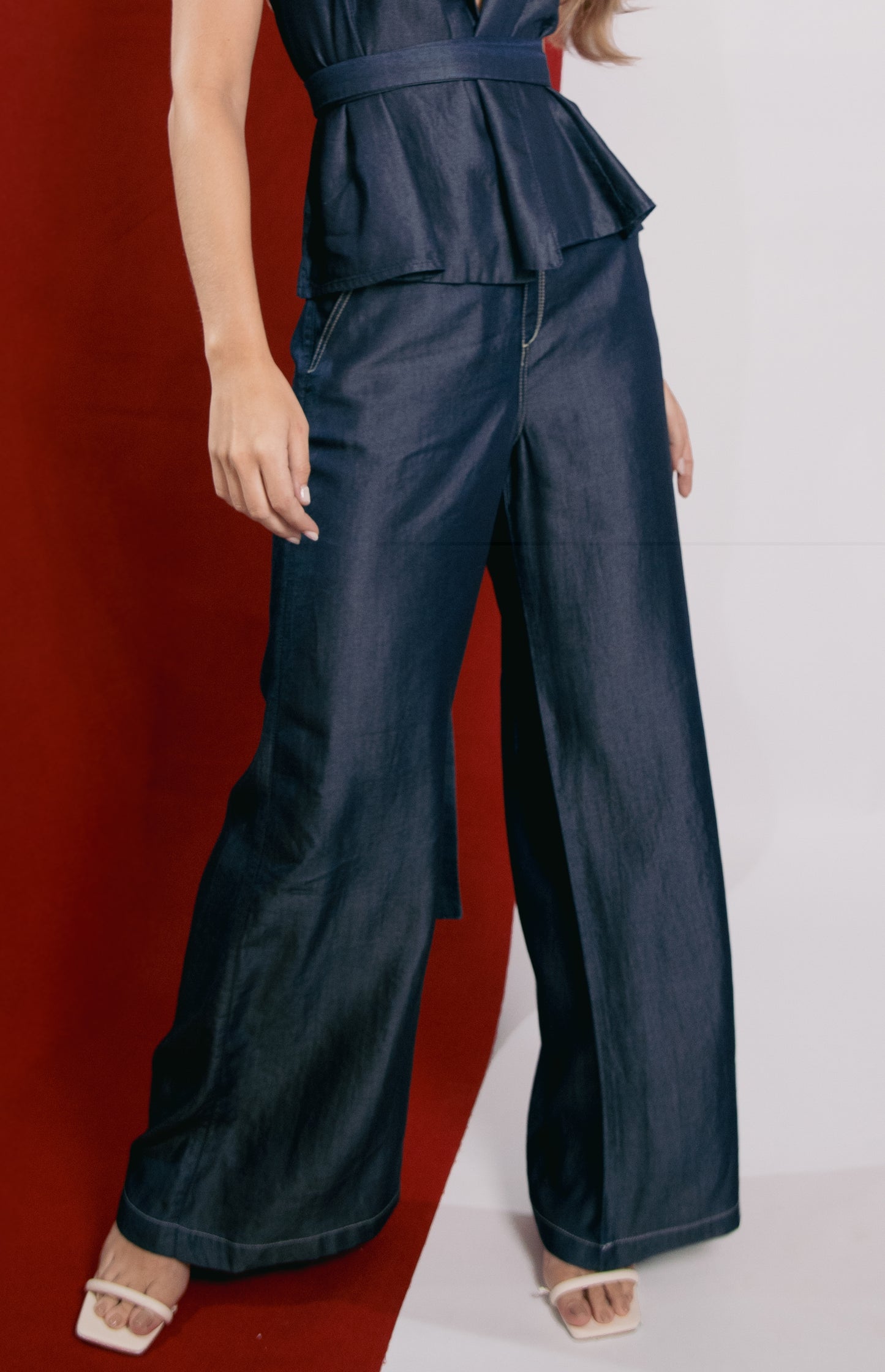 KIRO JEANS