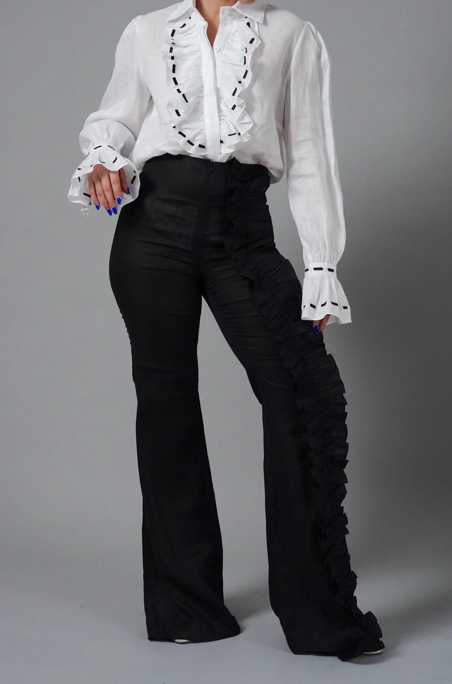BLACK RUFFLE PANT