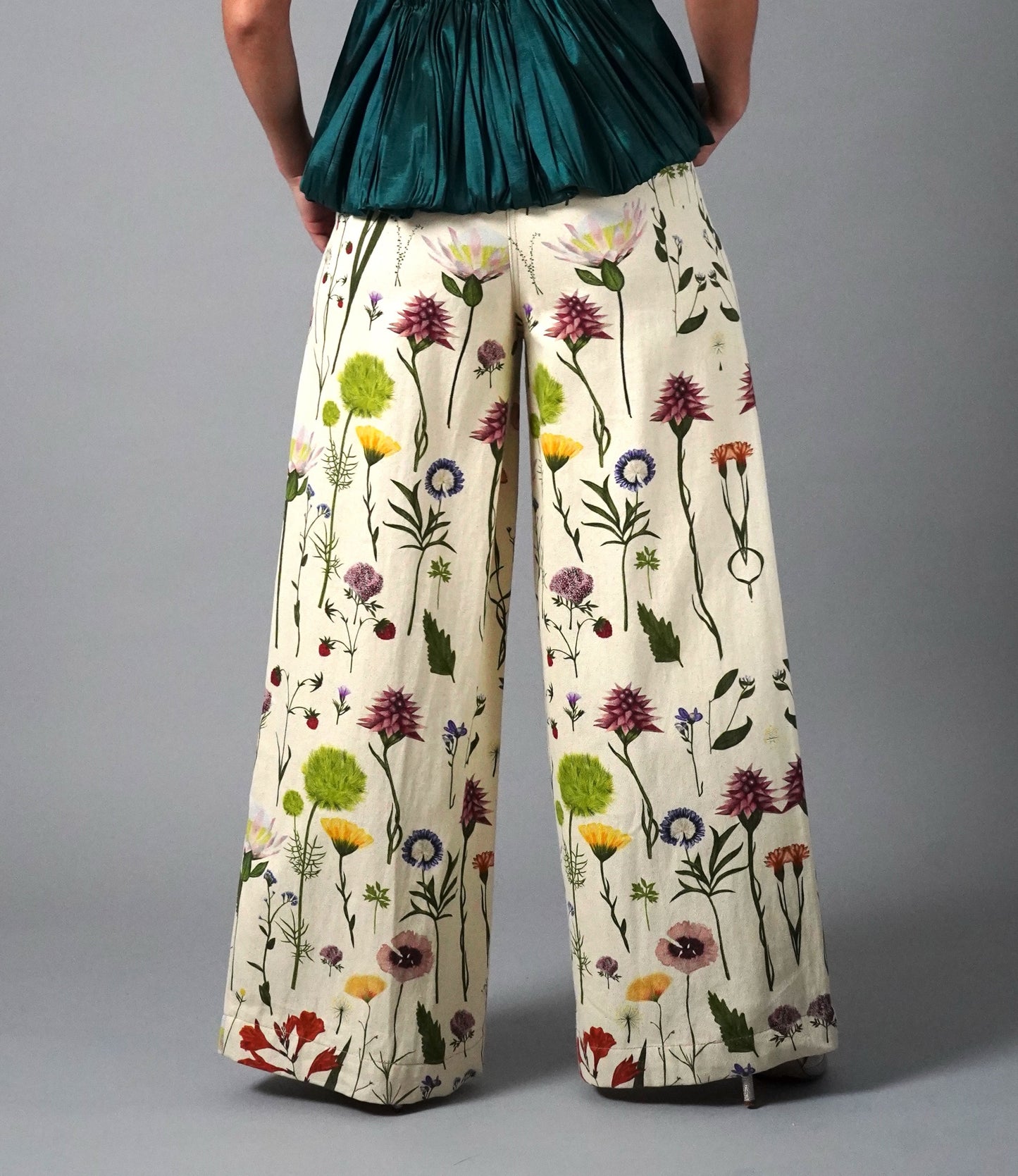 GARDEN FLOWER PANTS Medium