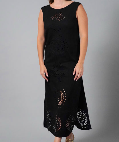 BLACK DALIA