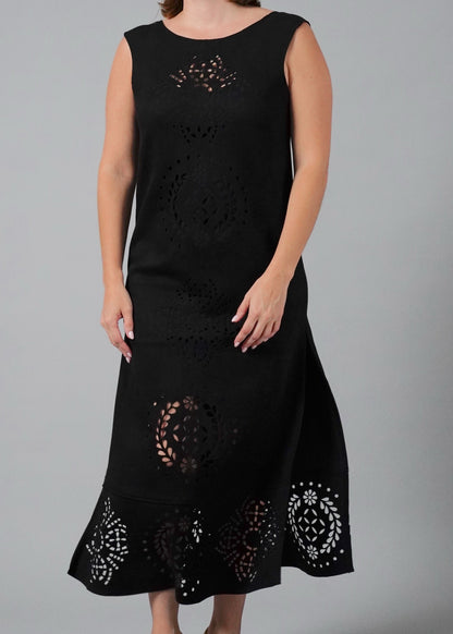BLACK DALIA