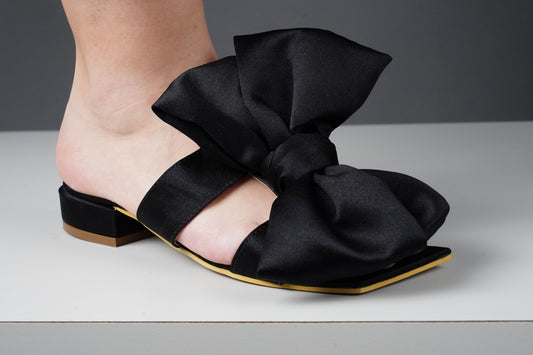 BLACK MALALA FLATS
