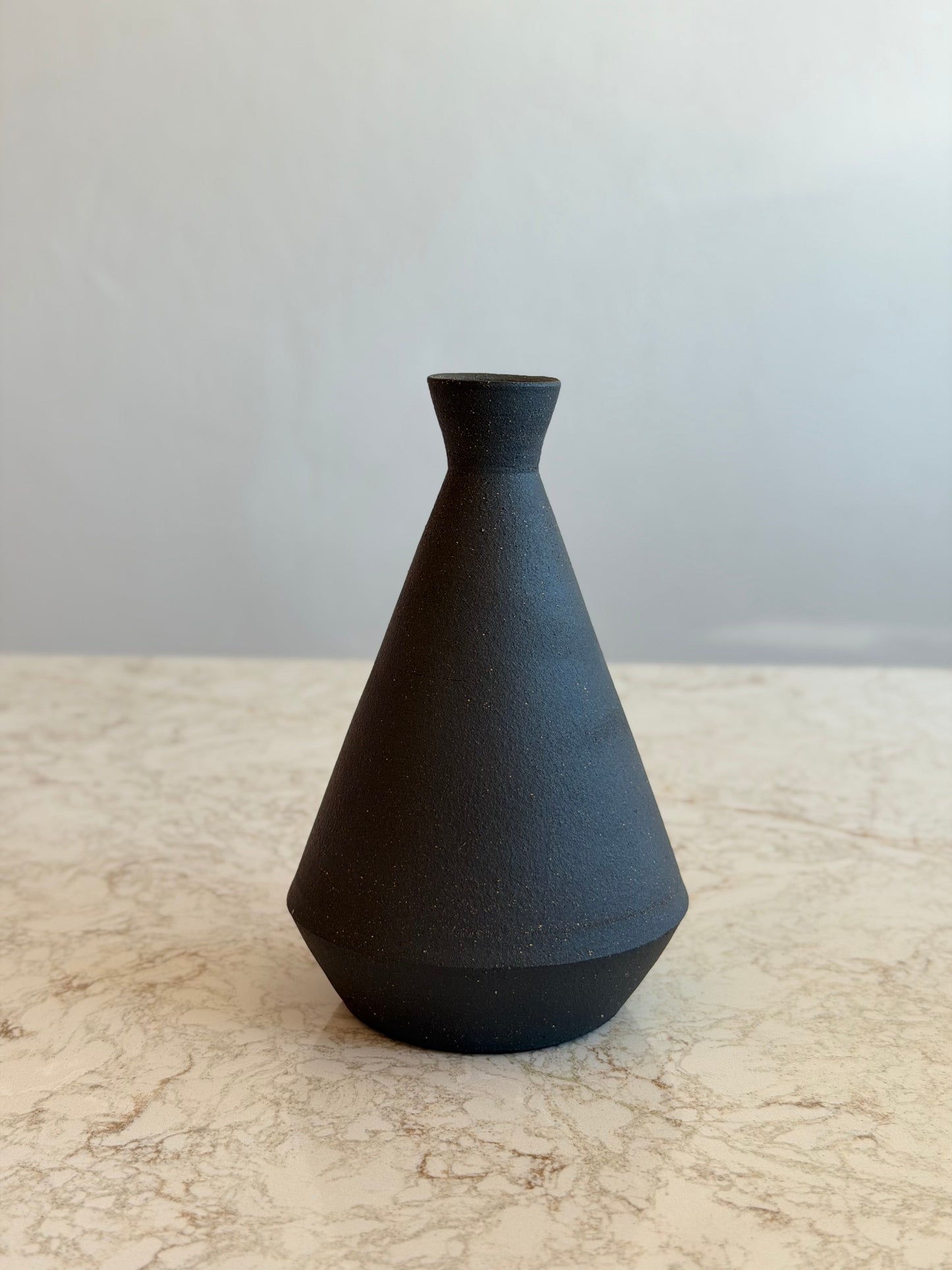 ASYMETRIC ARTISAN CERAMIC