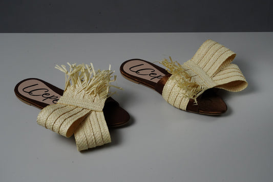 NATURAL TUCHIN FLATS