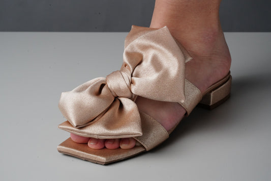 NUDE MALALA FLATS