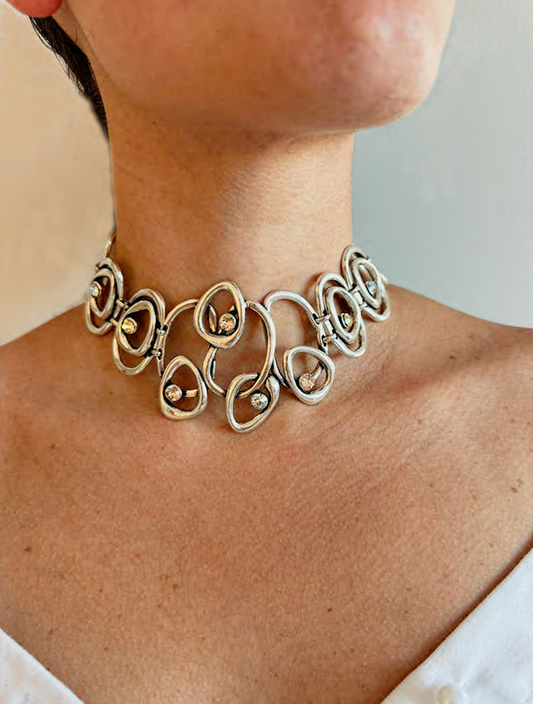 SILVER CEDULA NECKLACE